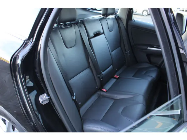 Volvo XC60 T5 Automaat Polar+ 2018 Benzine 59