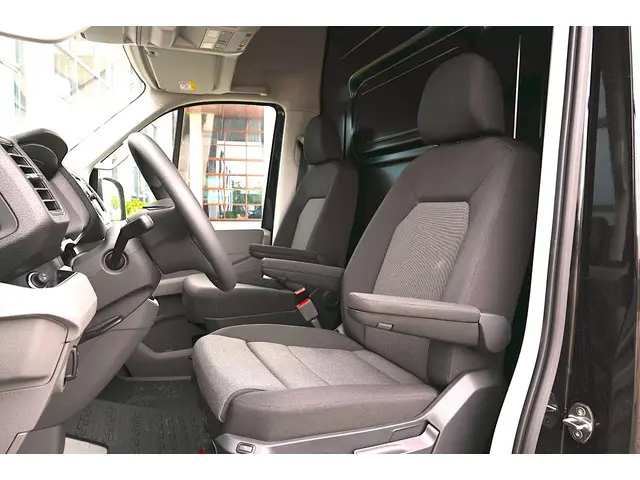 Volkswagen Crafter 140 PK TDI Aut. Highl. 2024 Diesel 23