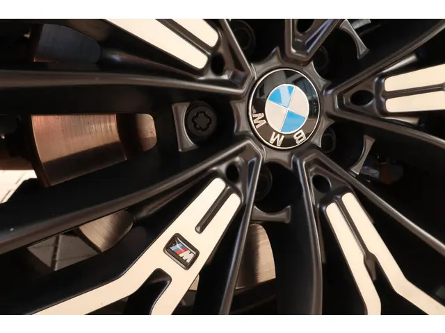 BMW 5 Serie Sedan 530e 2021 Hybride Benzine 7