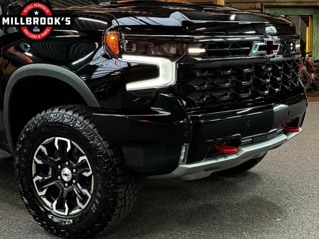 Chevrolet Silverado ZR2 2024 Benzine 15