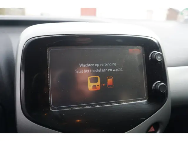 Toyota Aygo 1.0 VVT-i x-cite 2018 Benzine 16