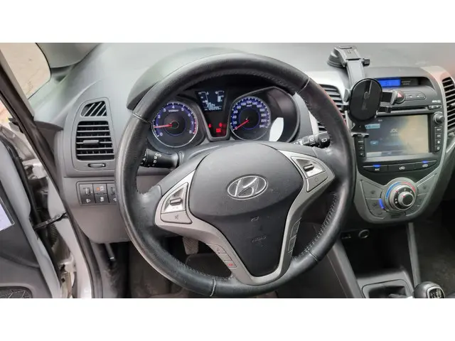 Hyundai ix20 1.4i i-Magine 2014 Benzine 12