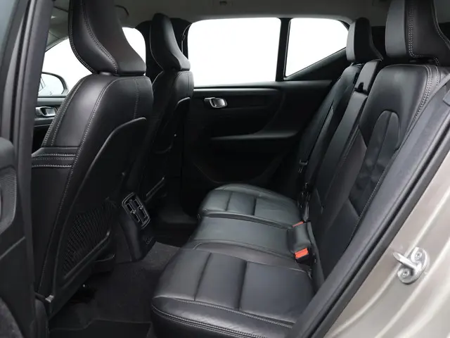 Volvo XC40 T5 Recharge Inscription 2021 Hybride Benzine 6