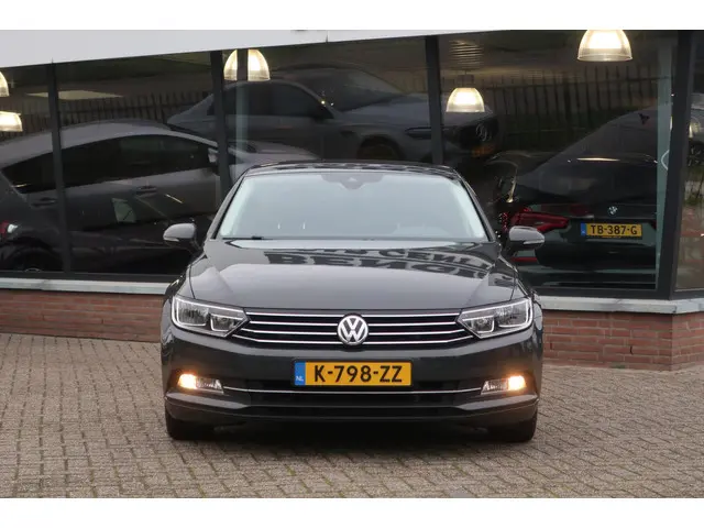 Volkswagen Passat 2.0 TDI Business Edition R 2018 Diesel 5