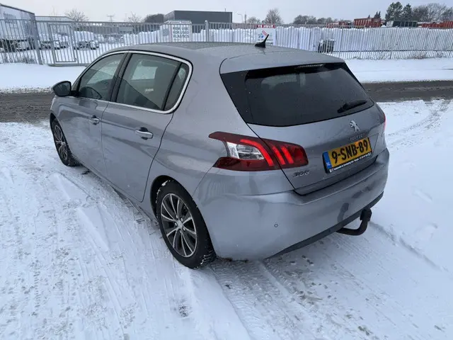 Peugeot 308 1.6 THP Première*PANO*NAP* 2013 Benzine 6