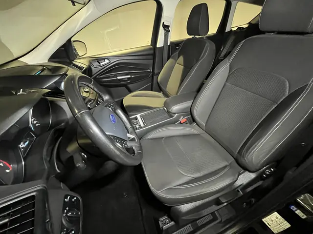 Ford Kuga 1.5 EcoBoost Titanium 2018 Benzine 28