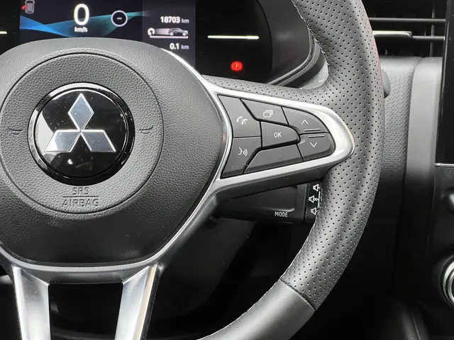 Mitsubishi Colt 1.0T MT First Edition 2024 Benzine 25