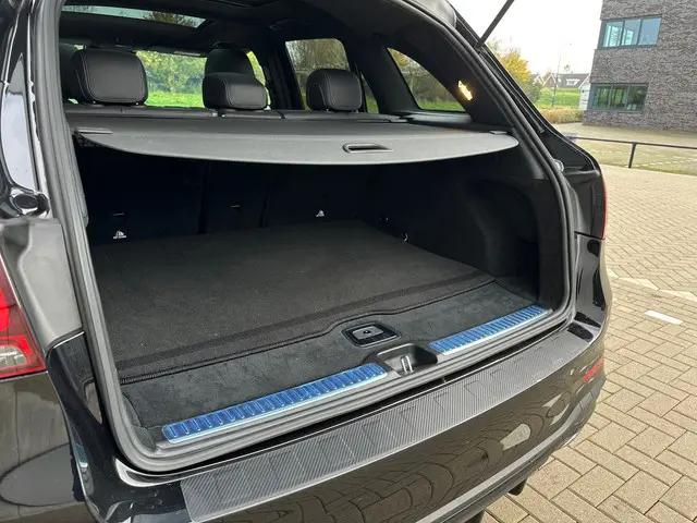Mercedes-Benz GLC 300d 4MATIC AMG Pakket 2019 Diesel 48
