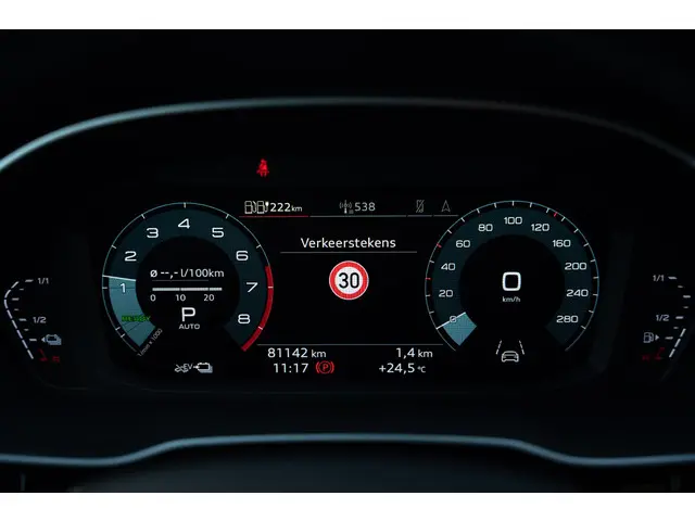 Audi Q3 45 TFSI e S edition 2022 Hybride Benzine 42