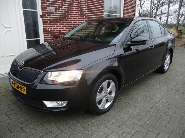 Škoda Octavia 1.2 TSI Greentech Active 2014 Benzine 2