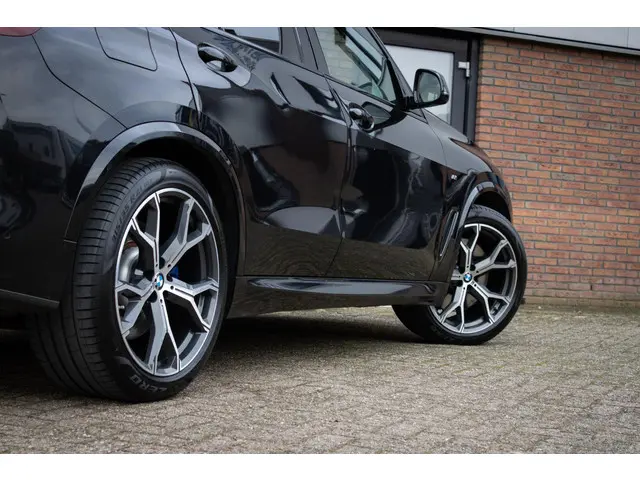 BMW X5 xDrive40i High Executive 2018 Benzine 8