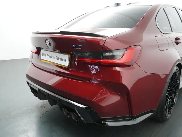 BMW M3 3-serie xDrive Competition 2024 Benzine 29