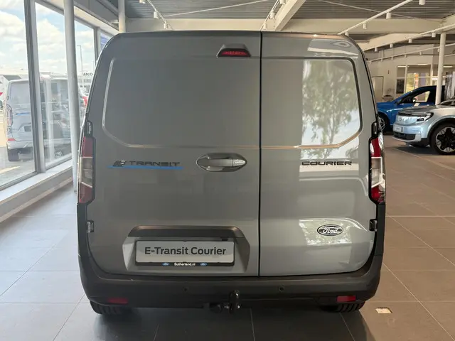 Ford E-Transit Courier Limited 44 kWh 2026 Elektrisch 8