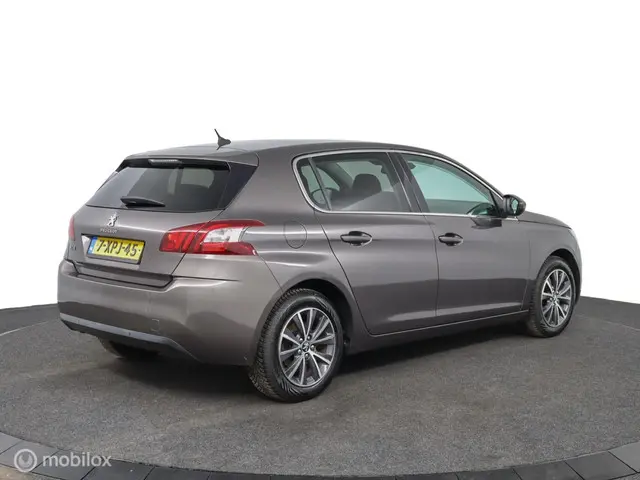 Peugeot 308 1.2 e-THP nw. revisie motor. 2014 Benzine 7
