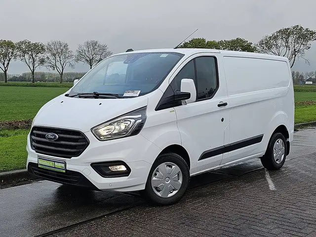 Ford Transit Custom 2