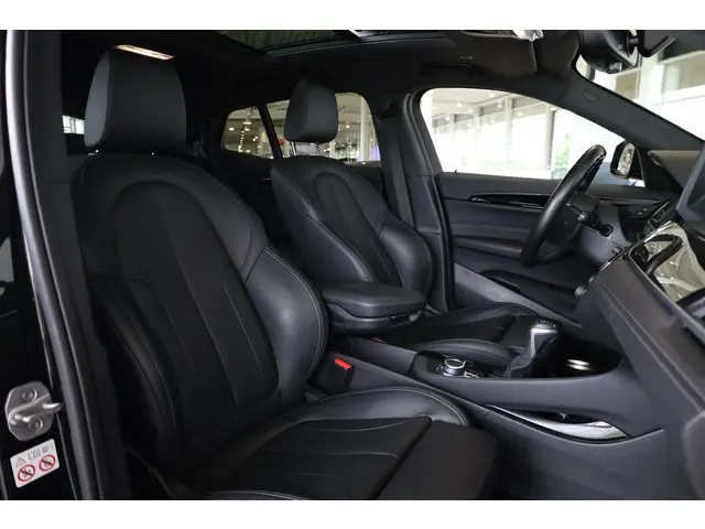 BMW X2 xDrive25e 2021 Hybride Benzine 8