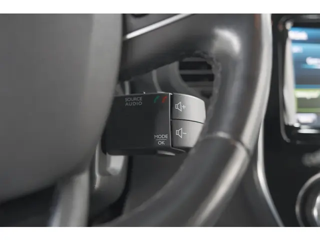 Renault Captur TCe 120 Intens 2017 Benzine 39