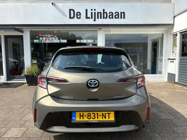 Toyota Corolla 1.8 Hybrid Active 2020 Hybride Benzine 9