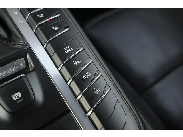 Porsche Macan S 3.0 D 258pk 2015 Diesel 29