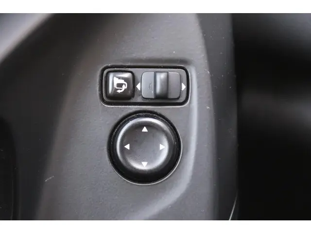 Renault Kadjar 1.2 TCe 130 EDC Bose 2016 Benzine 32