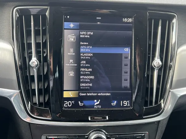 Volvo V90 2.0 D4 190 pk Momentum 2017 Diesel 17