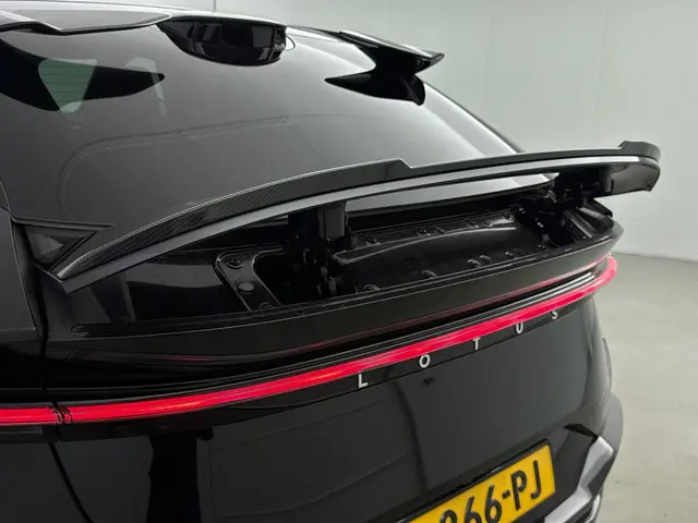 Lotus Eletre S 112kWh/603pk 2024 Elektrisch 11