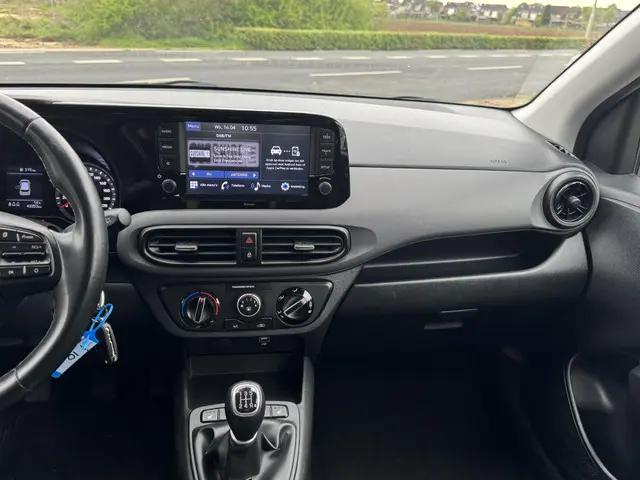 Hyundai i10 1.0 Comfort 5-zits 2022 Benzine 24