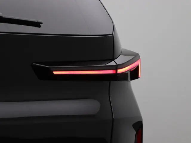 BMW XM PHEV 50e 2025 Hybride Benzine 46