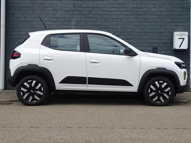 Dacia Spring Expression 65 26.8 kWh 2025 Elektrisch 16