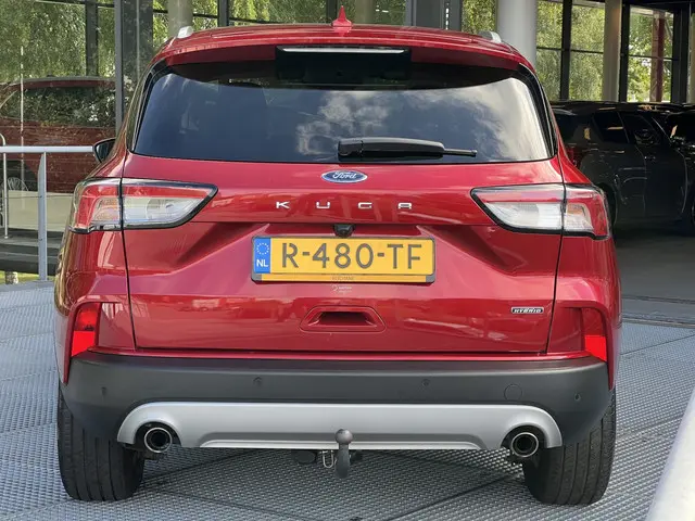 Ford Kuga 2.5 PHEV Titanium 2022 Hybride Benzine 20