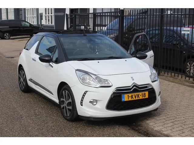 Citroën DS3 Cabrio 1.2 VTi Chic 2013 Benzine 21