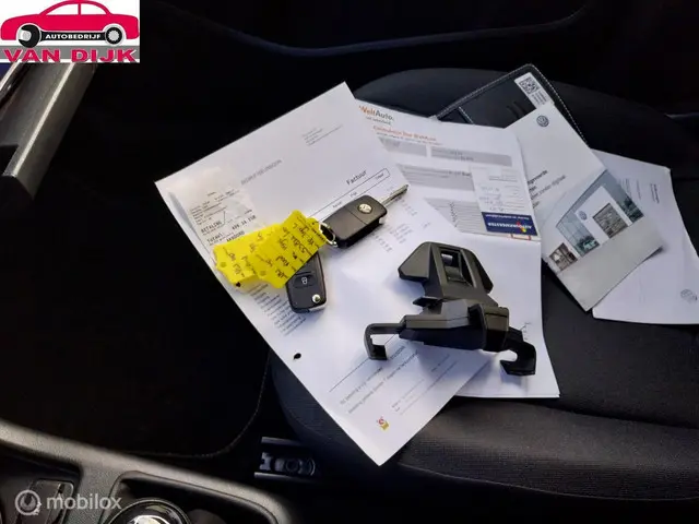 Volkswagen up! 1.0 BMT move up! 2019 Benzine 17