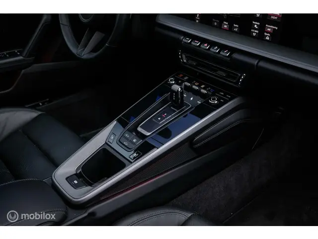 Porsche 911 3.0 Carrera 2020 Benzine 52