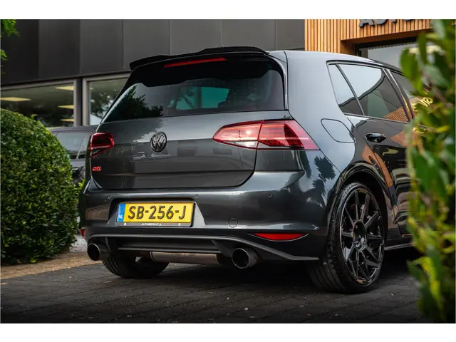Volkswagen Golf 2.0 TSI GTI 2013 Benzine 6