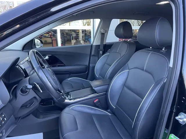 Kia e-Niro ExecutiveLine 64 kWh 2019 Elektrisch 16