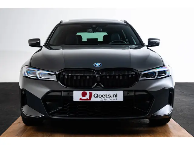 BMW 3 Serie Touring 330e 2024 Hybride Benzine 33