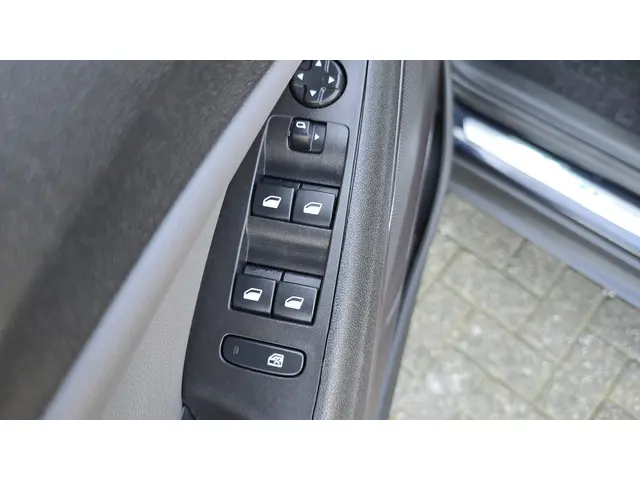 Opel Crossland X 1.2 Turbo Innovation 2017 Benzine 17