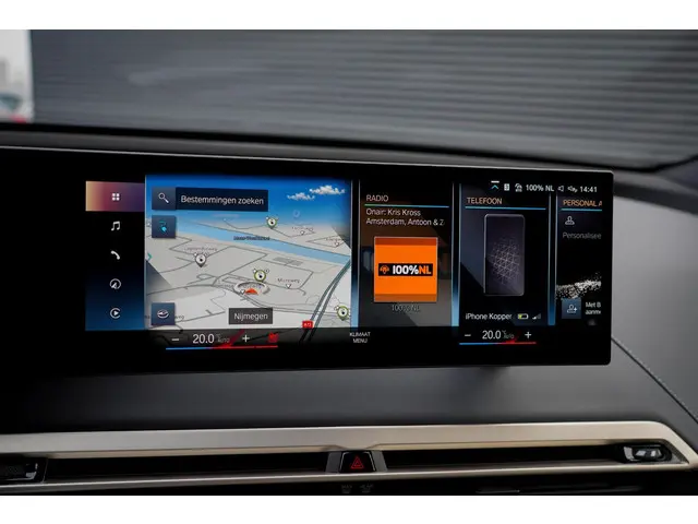 BMW iX xDrive40 Excellence 77 kWh 2022 Elektrisch 52