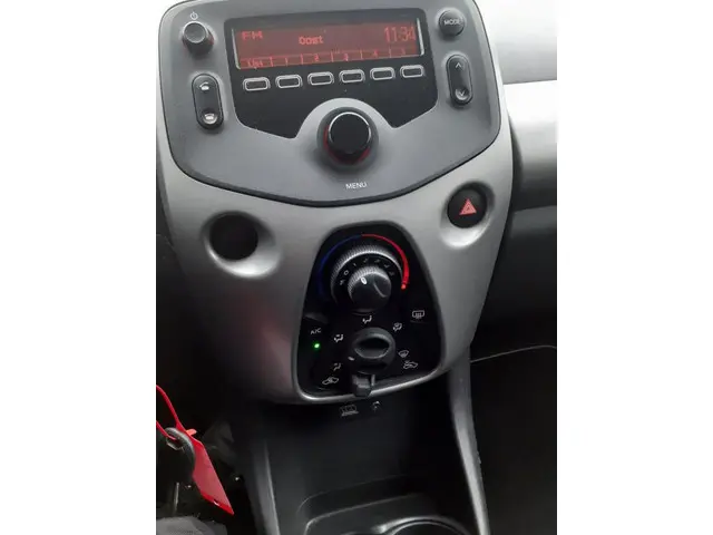 Peugeot 108 1.0 e-VTi Allure APK 2026 2014 Benzine 6