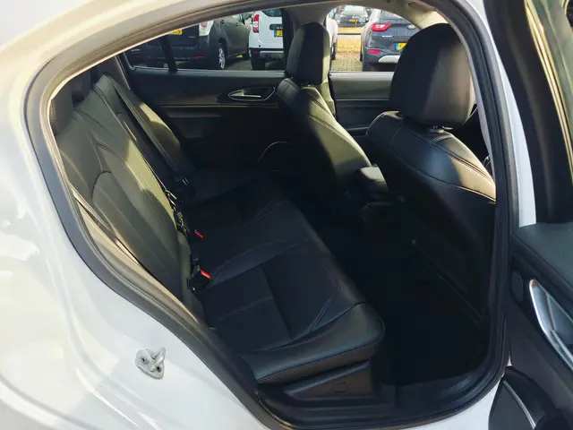 Alfa Romeo Giulia 2.0T Super 2021 Benzine 14