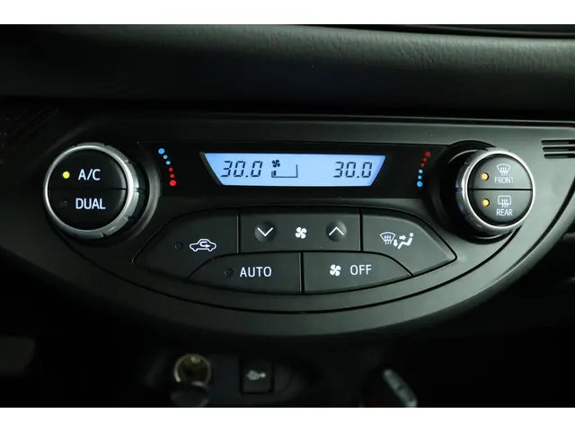 Toyota Yaris 1.5 Hybrid Active 2020 Hybride Benzine 7