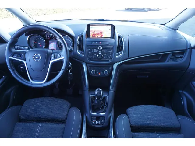 Opel Zafira Tourer 1.4 Cosmo 7persoons - 2013 Benzine 8