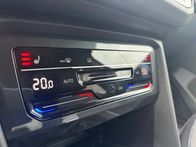 Volkswagen Tiguan 1.5 TSI R-Line Business+ 2022 Benzine 12