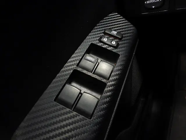 Toyota RAV4 2.0 Executive Business 4WD 2014 Benzine 15