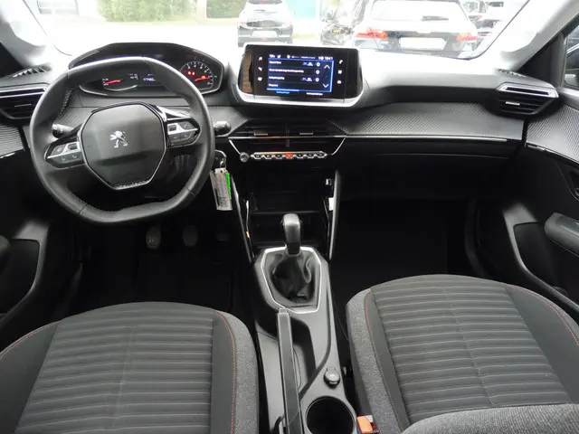 Peugeot 208 1.2 PureTech Active 2023 Benzine 3