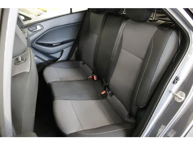 Hyundai i20 1.0 T-GDI Go! 2016 2016 Benzine 5