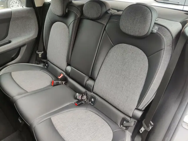MINI Countryman 1.5 Cooper Business Edition 2020 Benzine 19