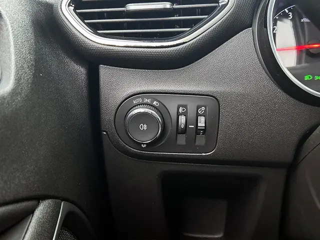 Opel Crossland 1.2 Turbo 110PK Elegance 2021 Benzine 25