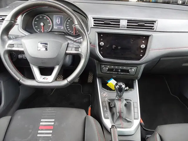 SEAT Arona 1.0 TSI FR Business Intense 2019 Benzine 8