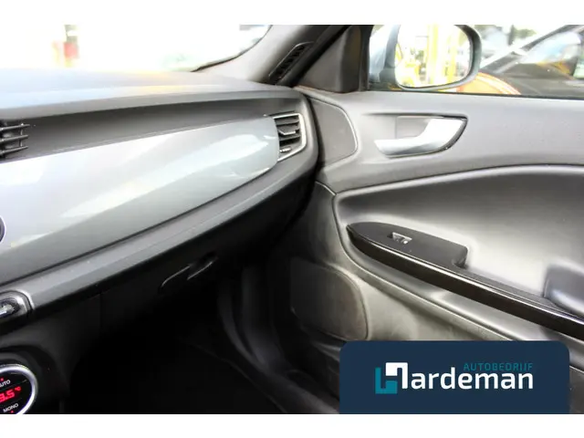 Alfa Romeo Giulietta 1.4 T Panorama Clima 2012 Benzine 11